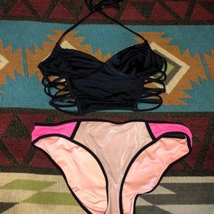 PINK VS Bikini!